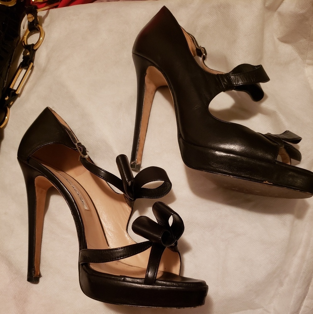 Sexy Oscar De La Renta D'Orsay Leather Heels